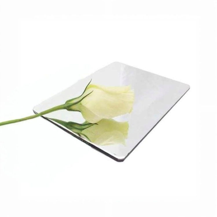 Cad a Dhéanann Painéil Ilchodacha Alúmanam Scáthán Airgid Rogha iontach do Do Thionscadail